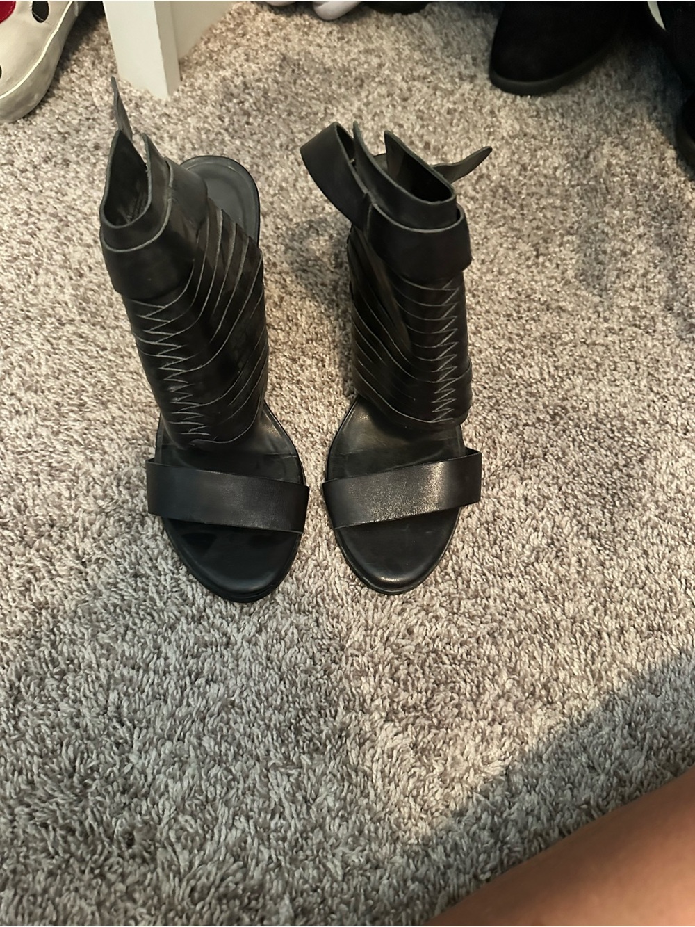 Steve Madden Black Strappy Wedge Sandals